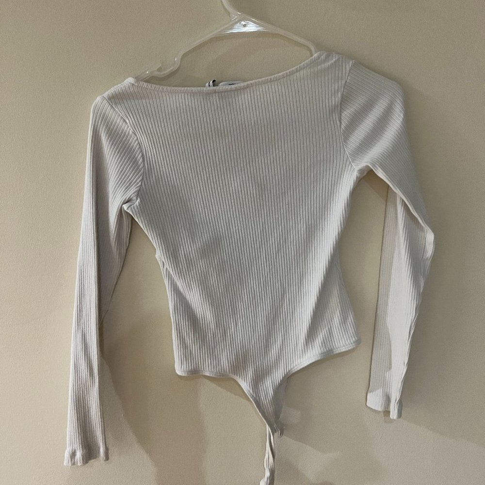 White Ribbed structured bodysuit - Picture 2 of 2